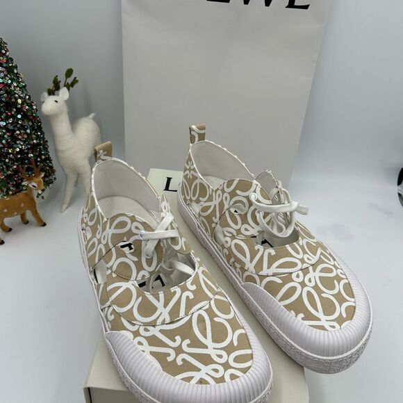 Men’s Loewe canvas sneaker size 45 made in Spain - Picture 3 of 10